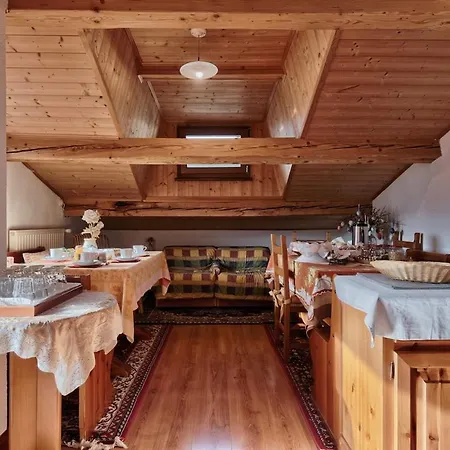 Dolomiti 3 Bedrooms Parking 40 Min From Cortina アパート アゴルド